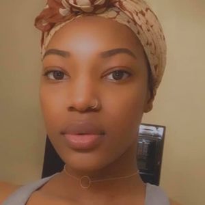 Meet your Posher, Lee